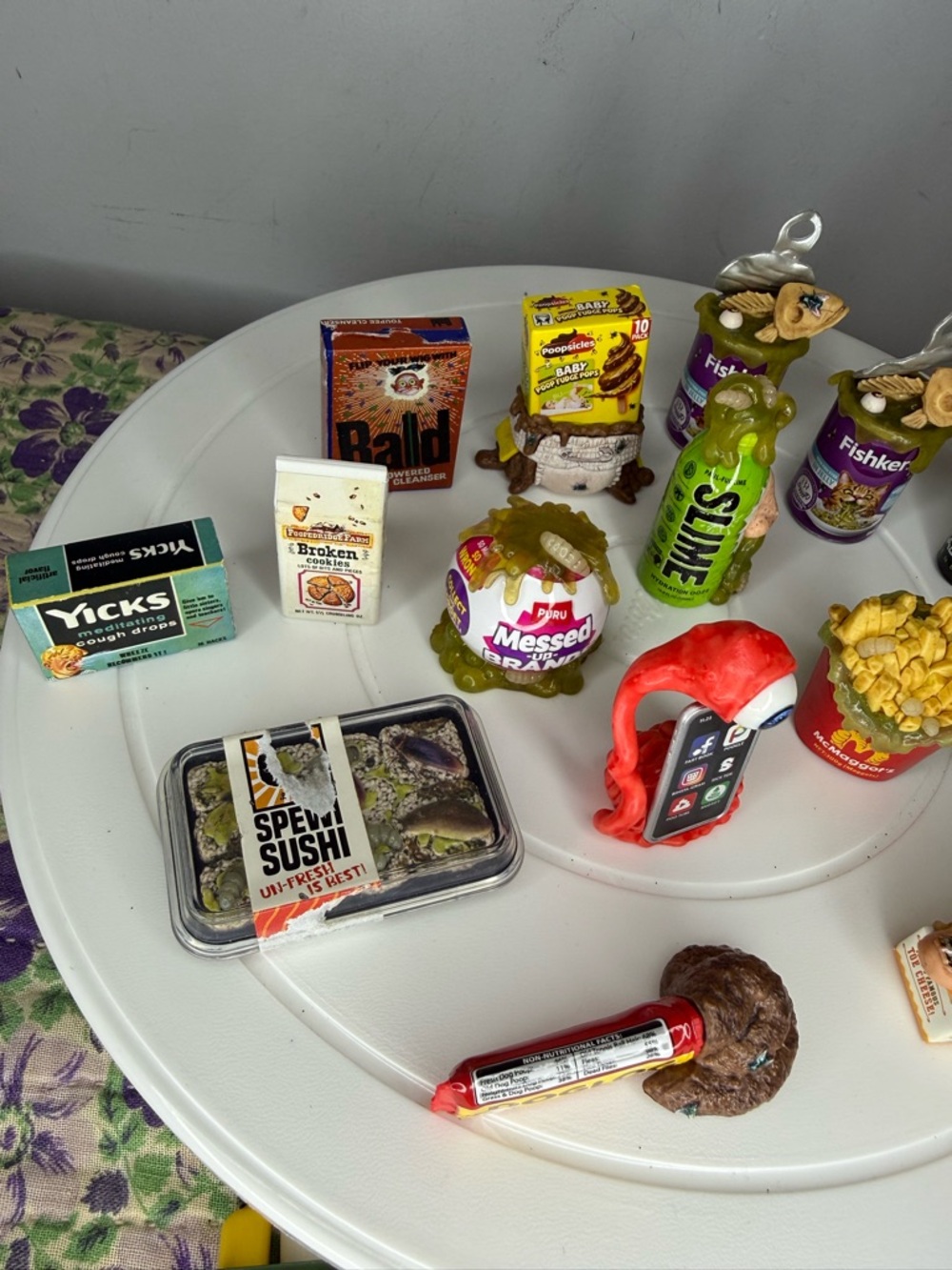 Gross Miniature Bundle - Picture 3 of 10
